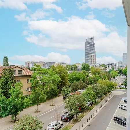 Premium In The Center Of With Free Parking & Balcony