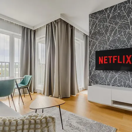 Premium In The Center Of With Free Parking & Balcony * Varsovie