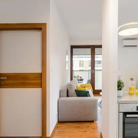 Premium In The Center Of With Free Parking & Balcony Appartement *