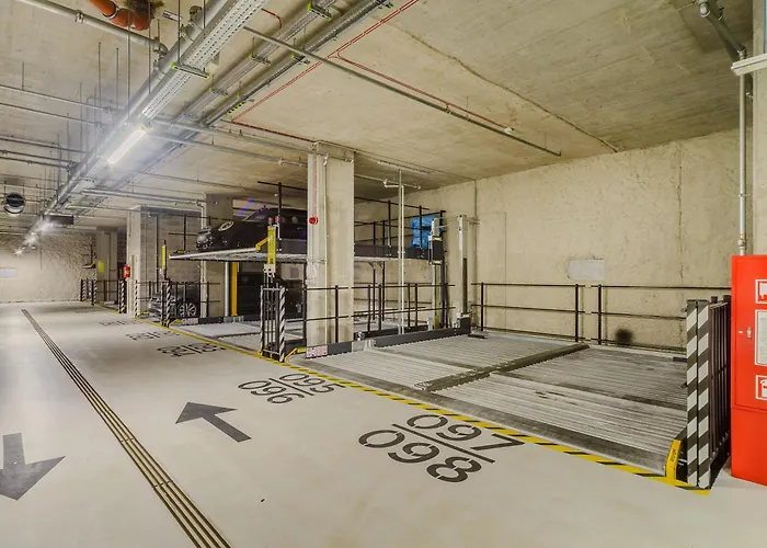 Premium In The Center Of With Free Parking & Balcony Apartament Warszawa