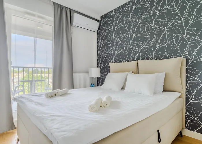 Premium In The Center Of With Free Parking & Balcony Apartament