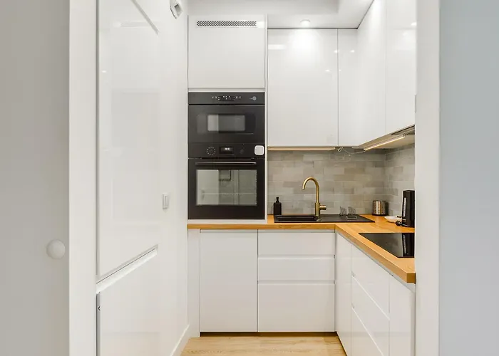 Premium In The Center Of With Free Parking & Balcony Apartament