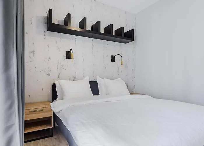 Apartament Premium In The Center Of With Free Parking & Balcony Warszawa