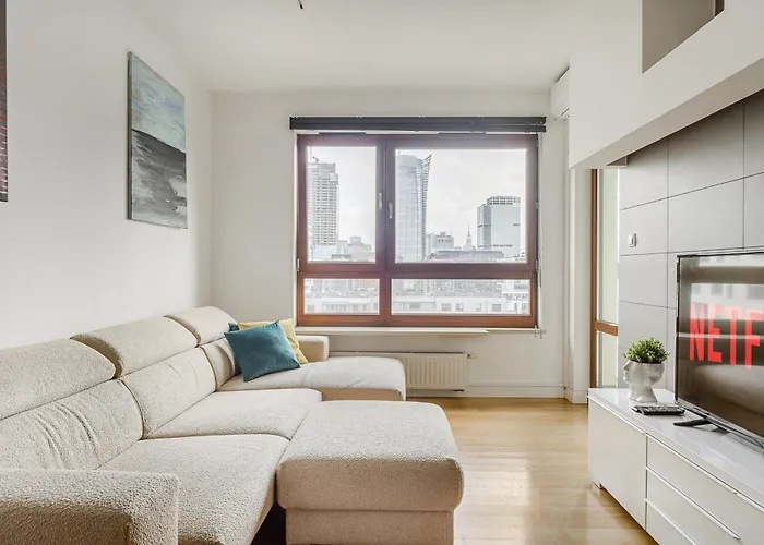 Premium In The Center Of With Free Parking & Balcony *