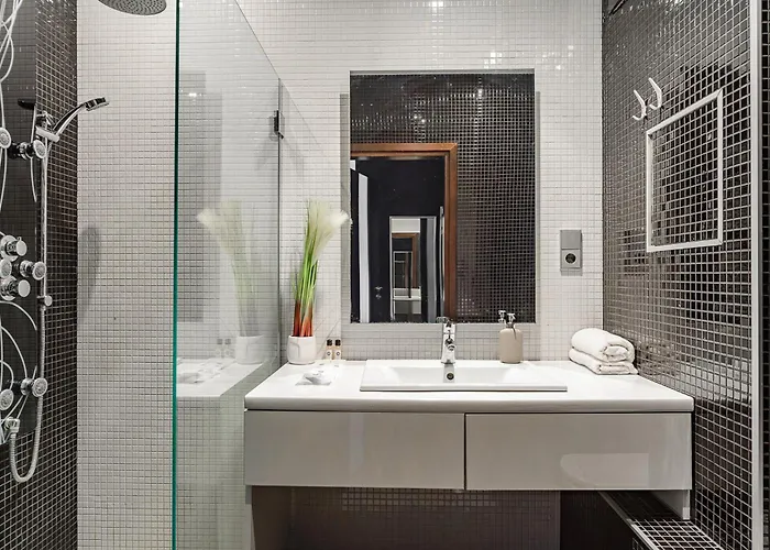 Apartament Premium In The Center Of With Free Parking & Balcony