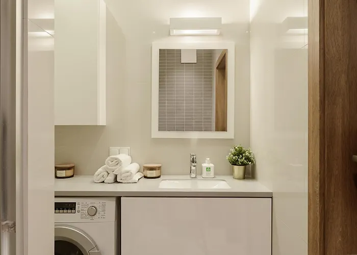 Apartament Premium In The Center Of With Free Parking & Balcony