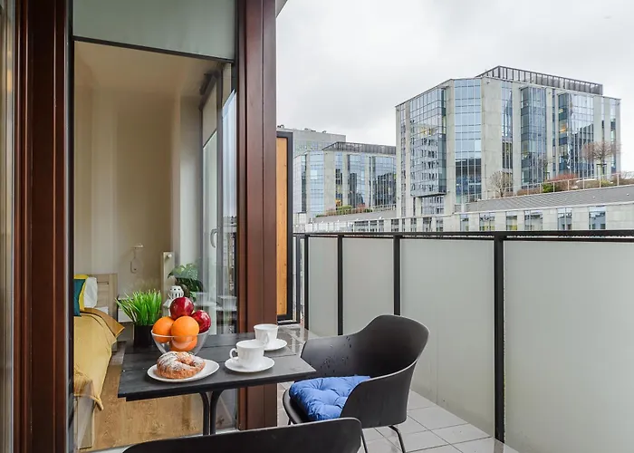Premium In The Center Of With Free Parking & Balcony * Warszawa