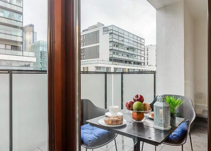 Premium In The Center Of With Free Parking & Balcony