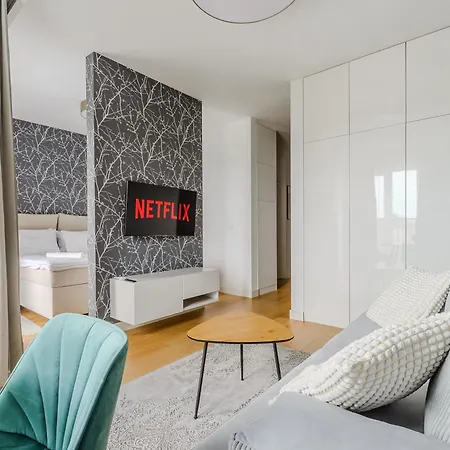 Apartment Premium In The Center Of With Free Parking & Balcony *