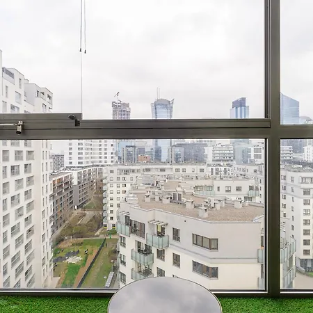 Апартаменты Premium In The Center Of With Free Parking & Balcony *