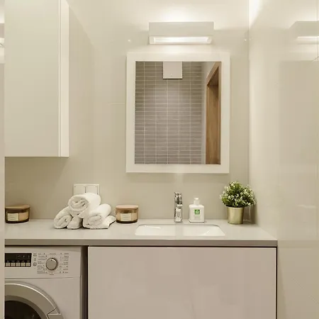 Lejlighed Premium In The Center Of With Free Parking & Balcony